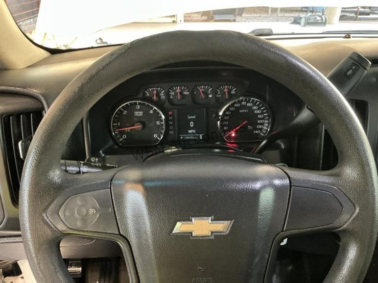 2015-chevrolet-silverado-1500-image-17