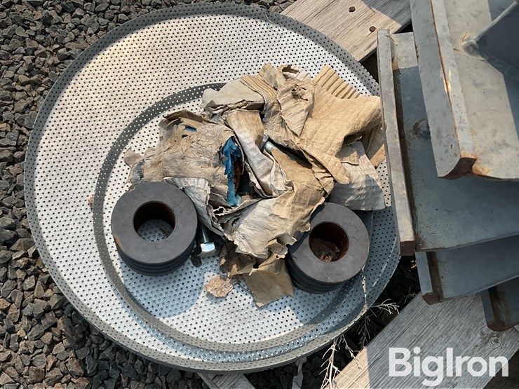 various-drag-&-auger-parts-image-11