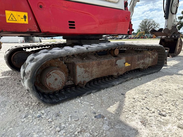 2022-takeuchi-tb225-image-44