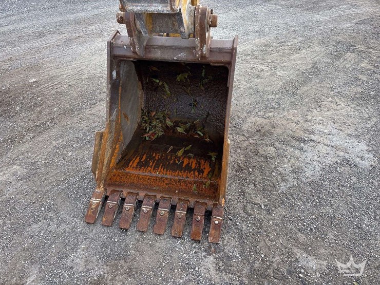 2013-caterpillar-430f-image-7