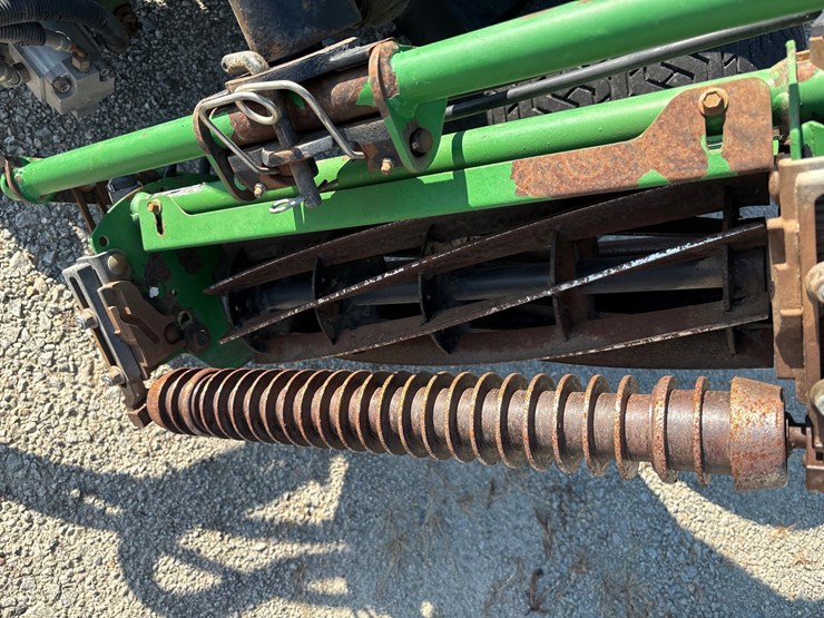 2011-john-deere-7700-image-11