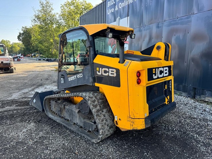 jcb-225t-image-4