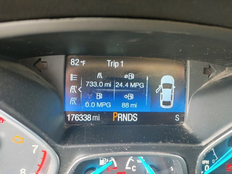 2017-ford-escape-image-8