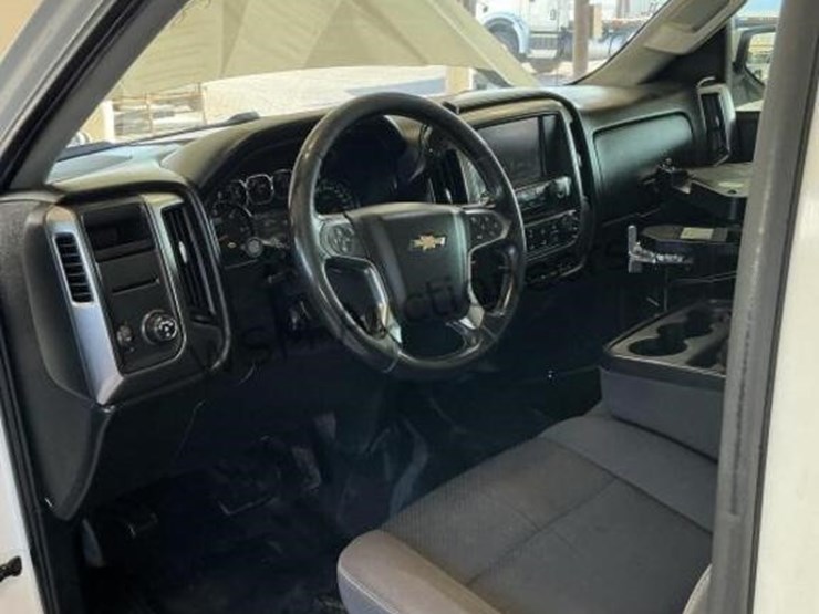2018-chevrolet-silverado-1500-image-22