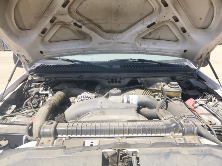2005-ford-f450-image-31