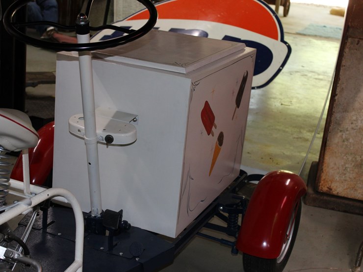 #294-•-1954-cushman-borden-ice-cream-delivery-bike-–-fully-restored-image-3