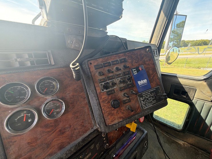 caterpillar-c12-image-26