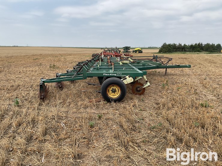 flex-king-xl-5-x-7-blade-plow-image-4