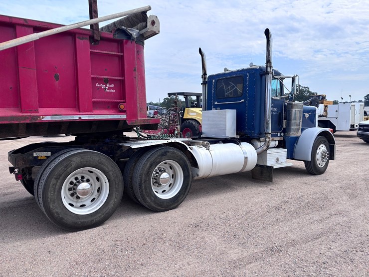 1997-peterbilt-379-image-4