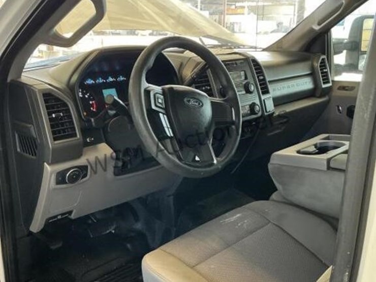 2017-ford-f350-image-23