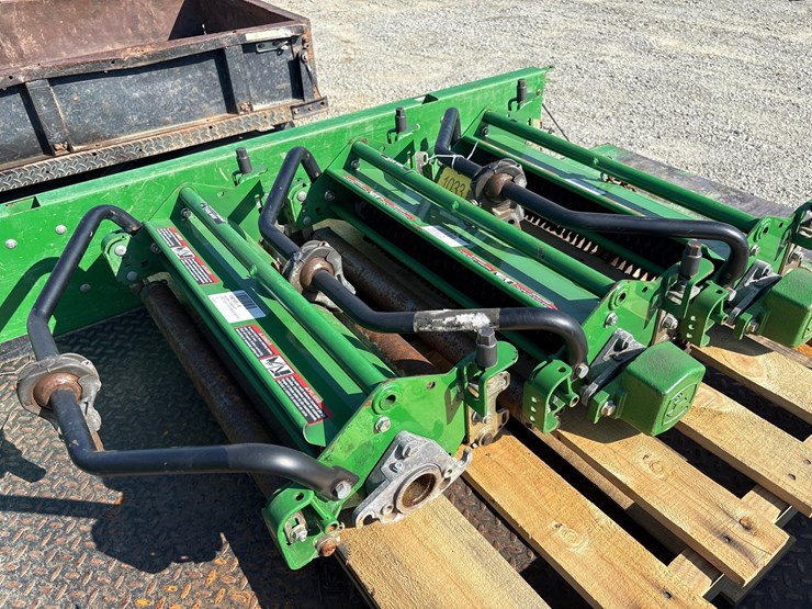 john-deere-2500-image-1