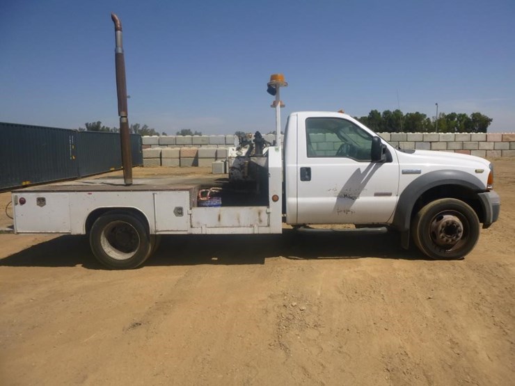 2005-ford-f450-image-17