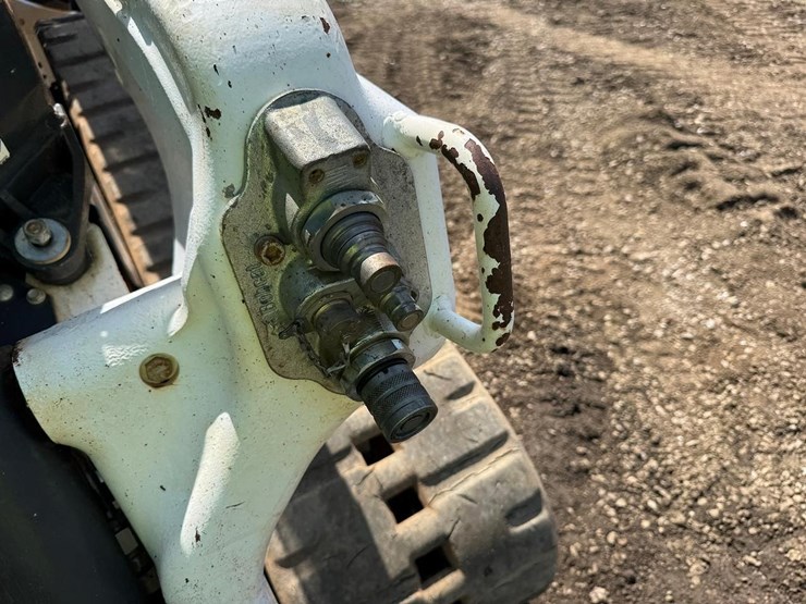 2020-bobcat-t66-image-12