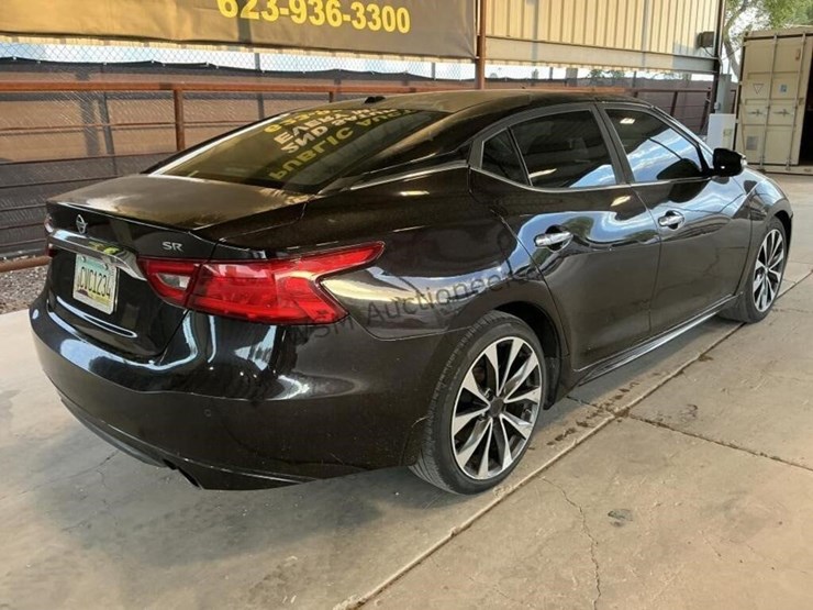 2016-nissan-maxima-sdn-image-7