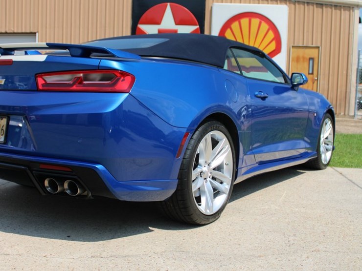 #147-•-offered-at-no-reserve-|-2017-camaro-ss-convertible-image-17