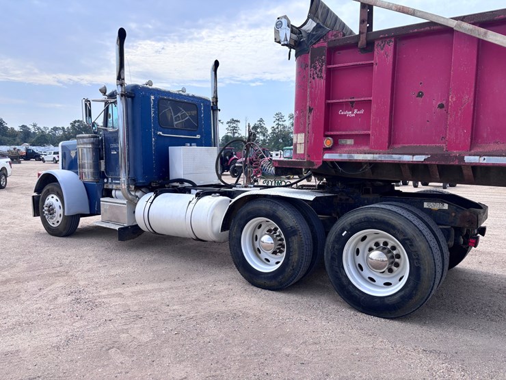 1997-peterbilt-379-image-3