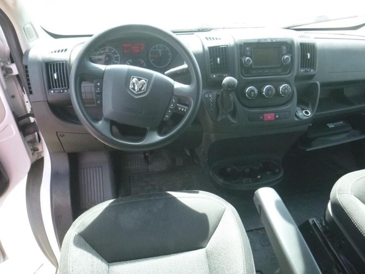 2018-dodge-ram-1500-image-9