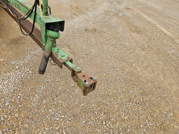 john-deere-3800-image-9