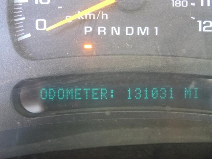 2006-chevrolet-3500-image-16