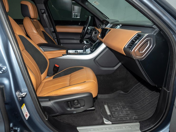 2022-land-rover-range-rover-image-49