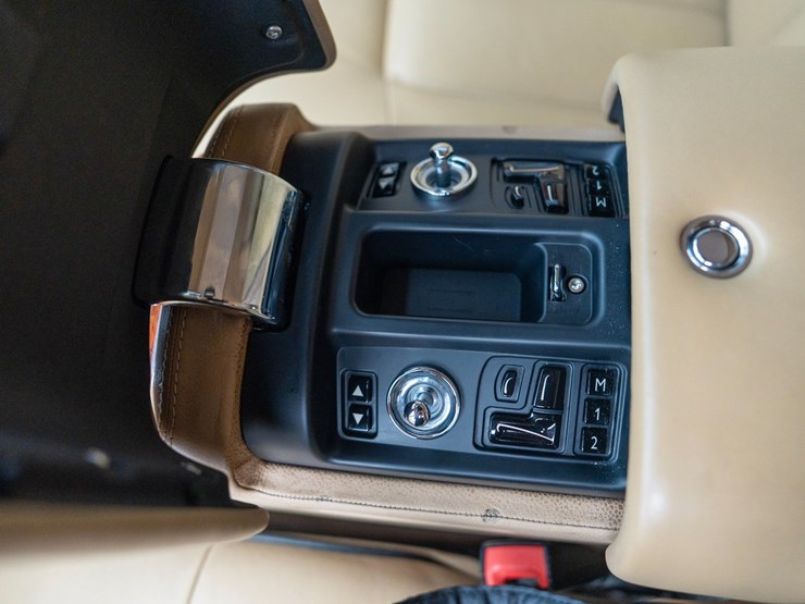 #110-•-2014-rolls-royce-phantom-sedan-image-58