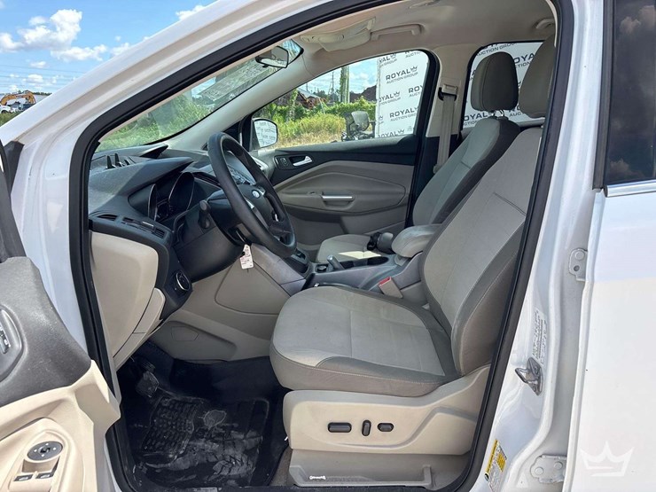 2014-ford-escape-image-13