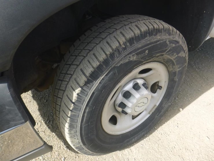 2005-chevrolet-2500hd-image-11