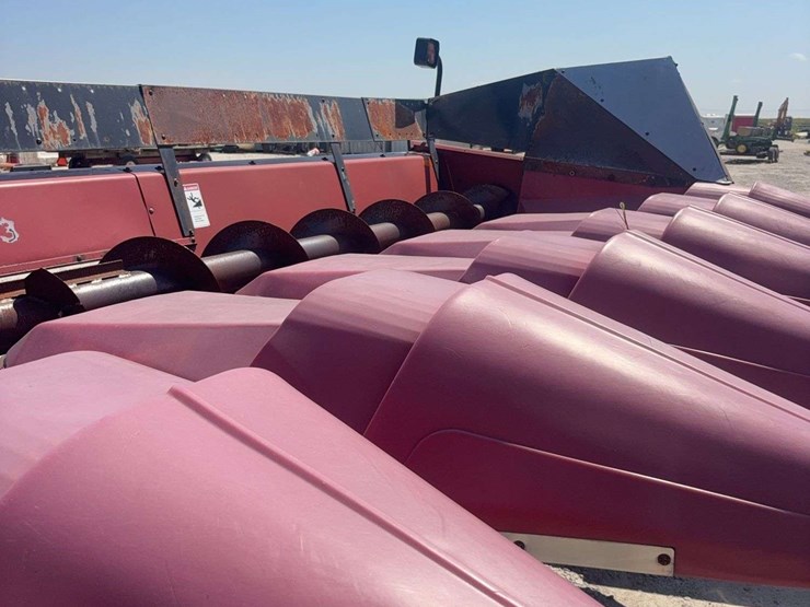 case-ih-1083-image-11