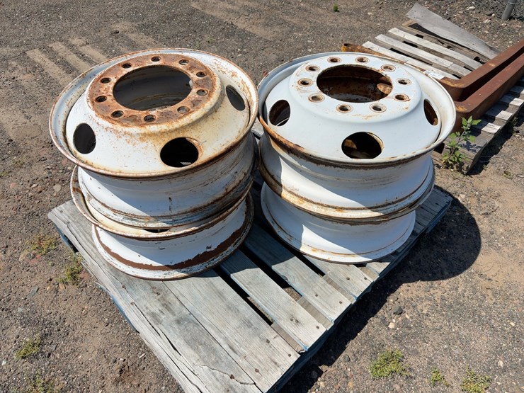 (4)-22.5-x-8.25-steel-truck-wheels-image-3