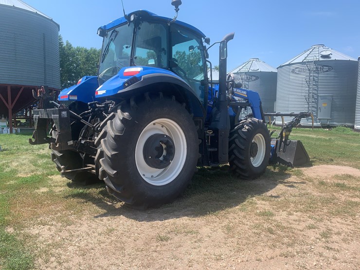 2017-new-holland-t5.120-image-5