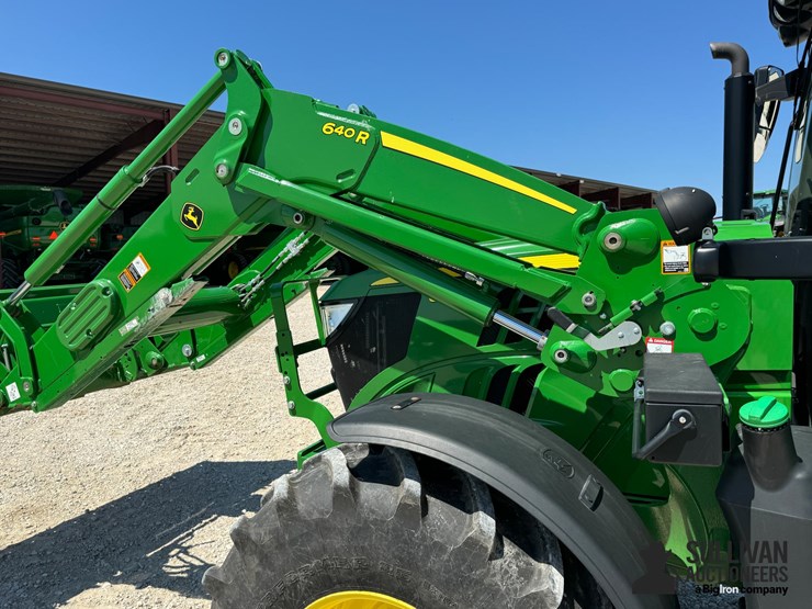 2021-john-deere-6110r-image-15