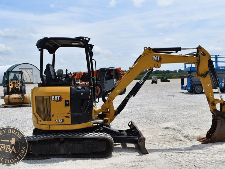 2023-caterpillar-303cr-image-6