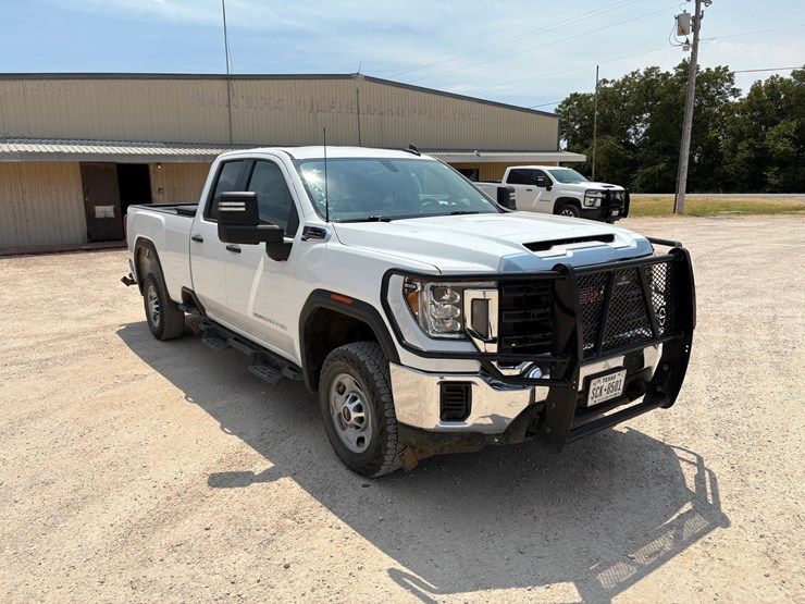 2022-gmc-sierra-2500hd-image-3