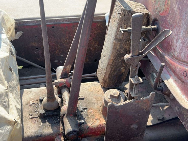 mccormick-deering-t20-crawler-image-17