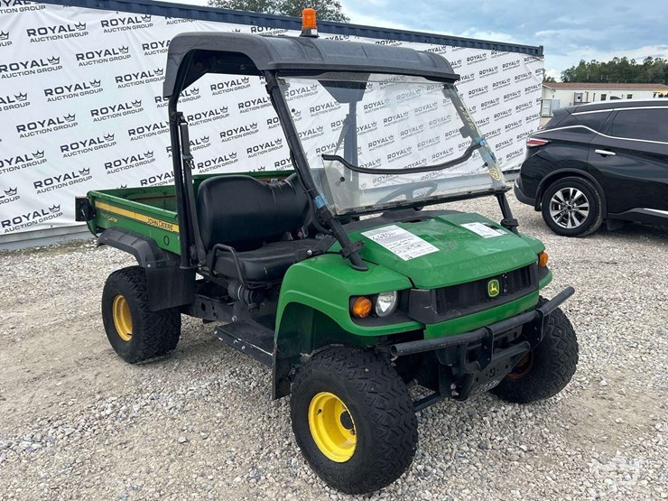 2016-john-deere-gator-image-2