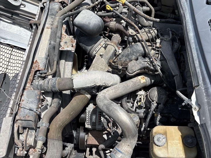 2016-ford-f650-image-10
