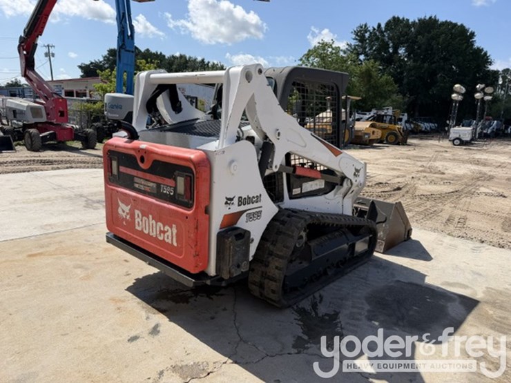 2019-bobcat-t595-image-4