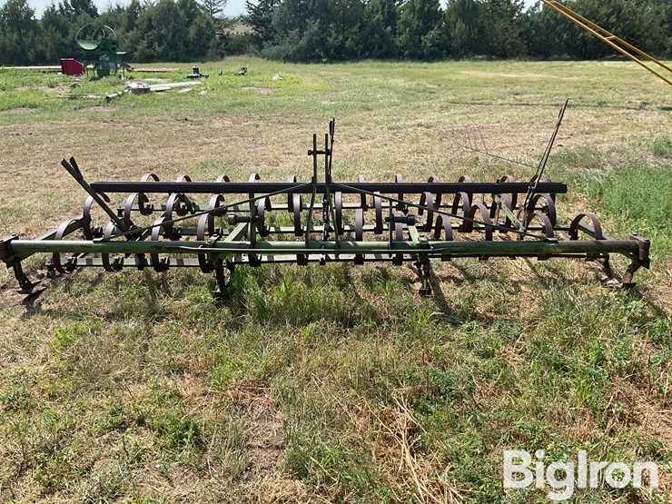 john-deere-3-pt-3-bar-spring-tooth-image-2