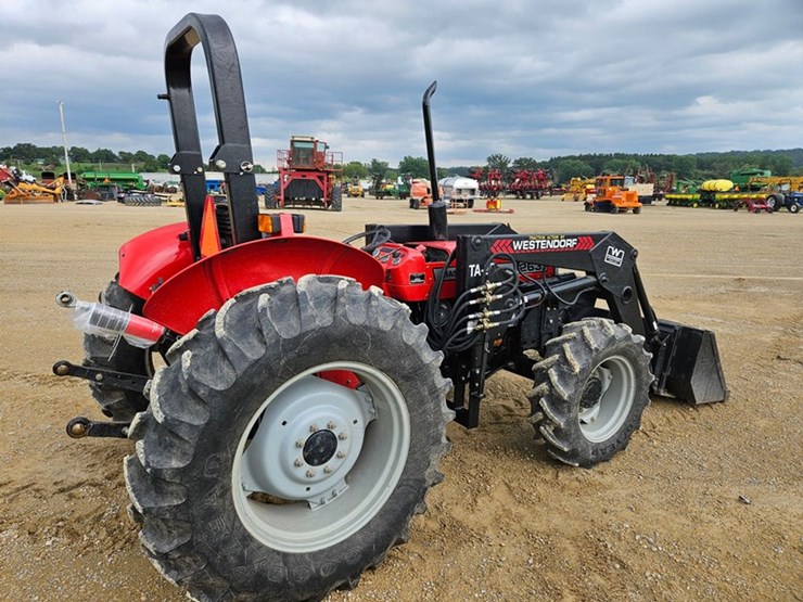 massey-ferguson-263-image-5
