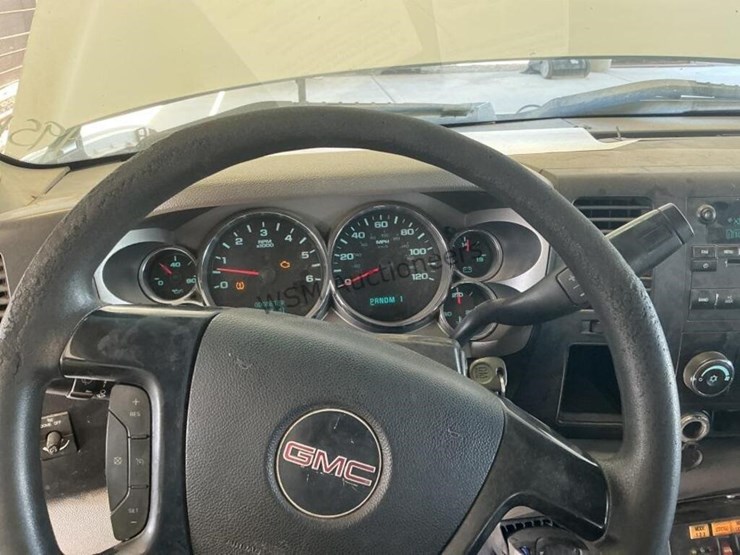 2008-gmc-sierra-2500hd-image-16