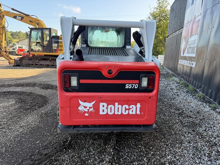2017-bobcat-s570-image-3