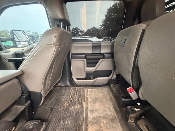 2017-ford-f250-image-28