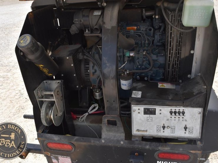 2019-allmand-bros-night-lite-nlv-k1005c-46506-image-12