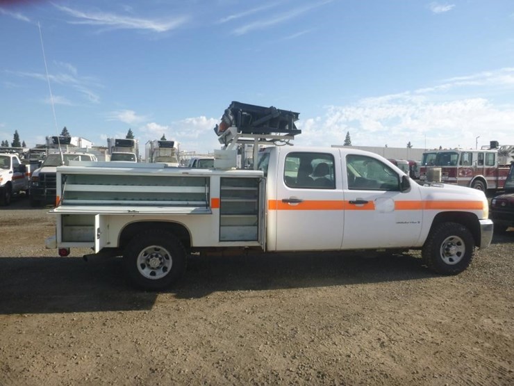 2009-chevrolet-3500hd-image-6