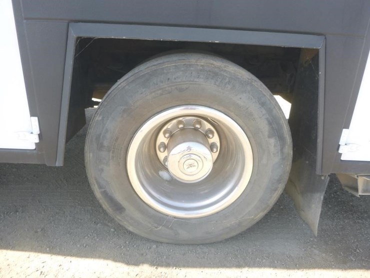 2017-ford-f750-image-33