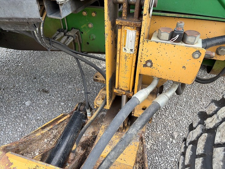 john-deere-6420-image-12