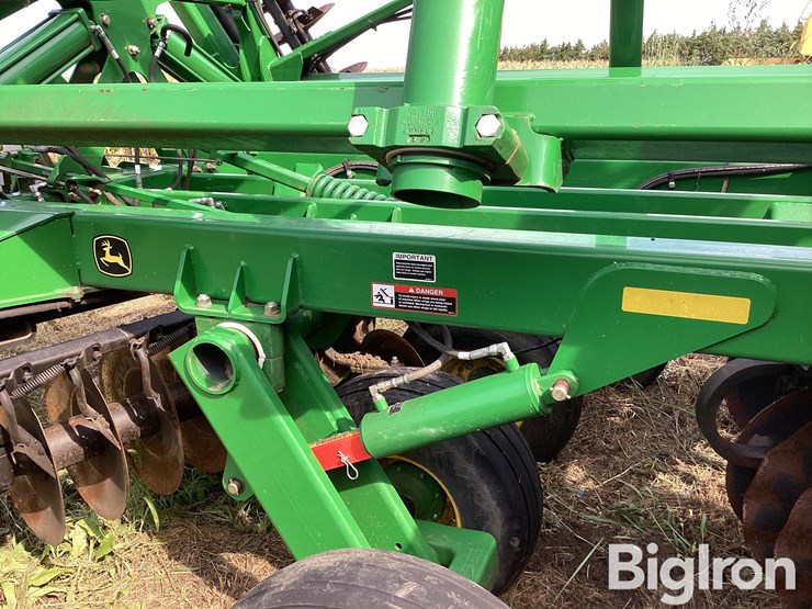 2012-john-deere-2623-image-18