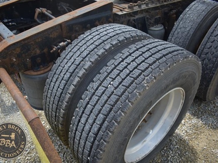 2014-international-prostar-image-114