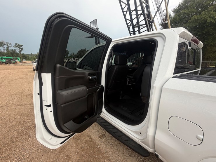 2021-gmc-sierra-1500-image-27
