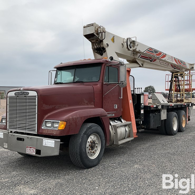 1993 Freightliner T/A Boom Truck